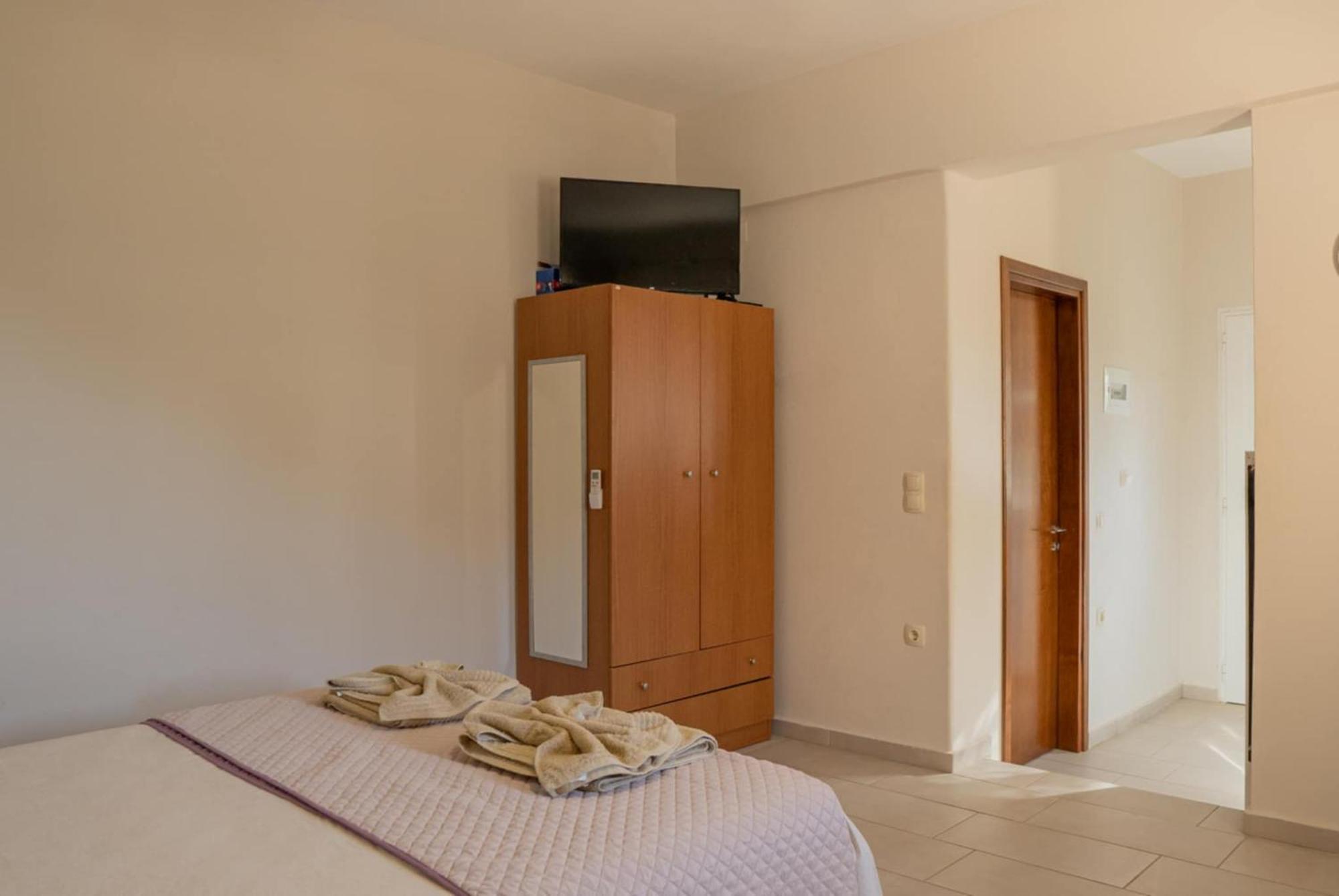 Studios Anna Maria With Sea View Kapetanianá Exterior photo